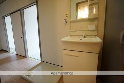 ラッフル徳川[2DK/40m2]の洗面所