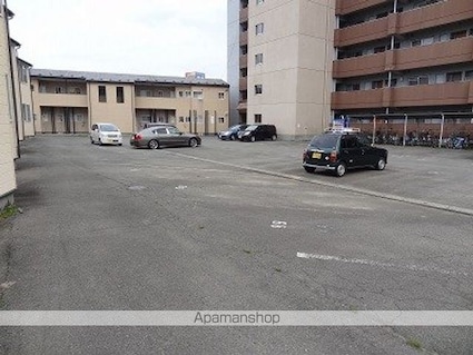 盛岡南ハイツＡ[1DK/34.78m2]の駐車場1