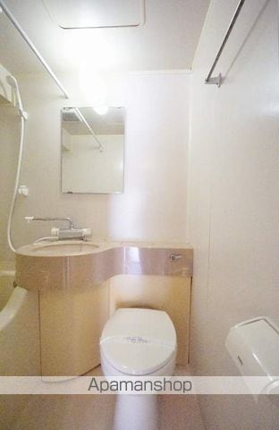 鷹二山梨ビルの内装写真