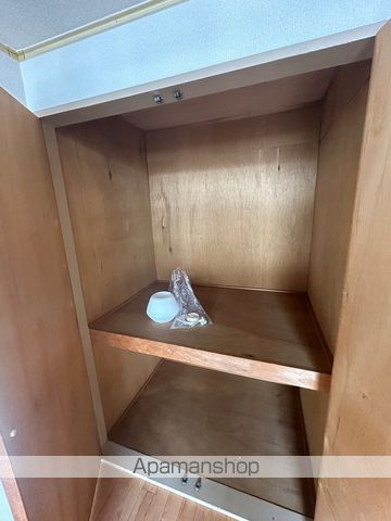 ヒルトップAの内装写真
