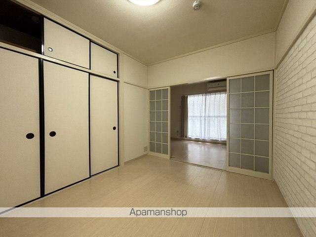 岡町駅前レジデンスの内装写真