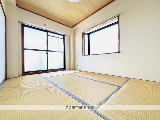 アーチスト赤川の内装写真