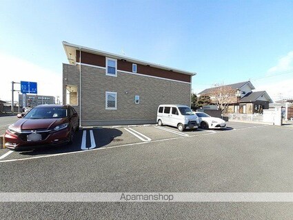 カメリア・フォーリスト[1K/32.94m2]の駐車場