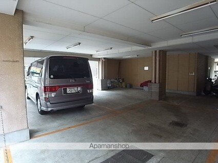 レスパス八王子[1R/17.62m2]の駐車場