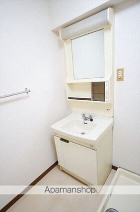 愛知県名古屋市中区栄５丁目[3DK/51m2]の洗面所