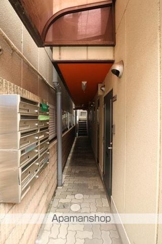 イーストフローラ東長崎の玄関写真
