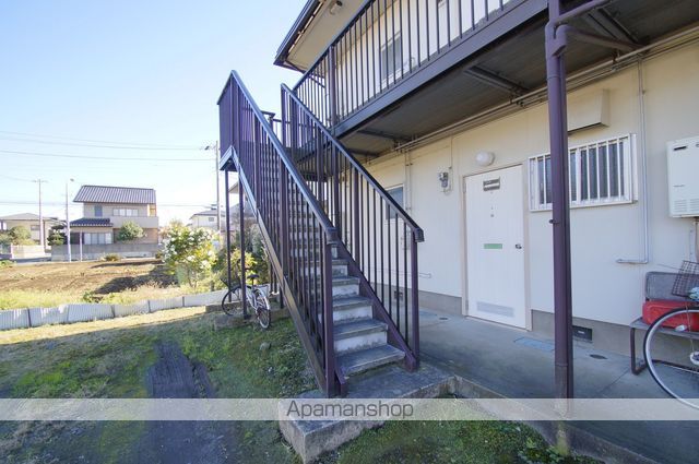 ファミール鹿志村の外観写真