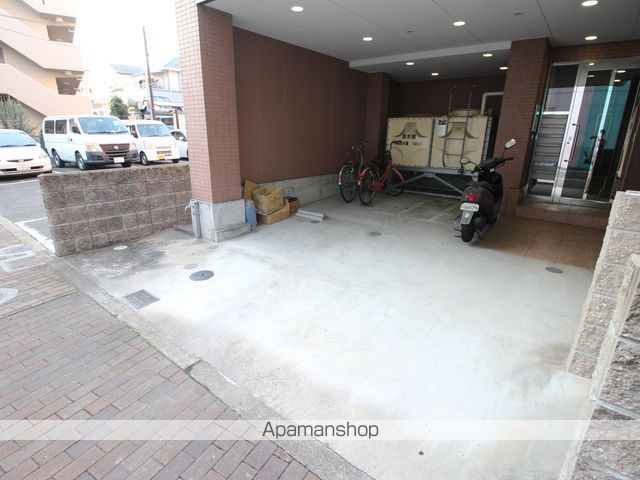 クロスザリバーの玄関写真