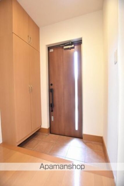 アヴニール[3LDK/76.18m2]の玄関