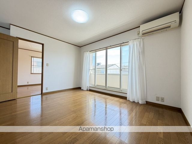 セノーテの内装写真