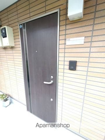 RAFFINA KITA TODAの外観写真