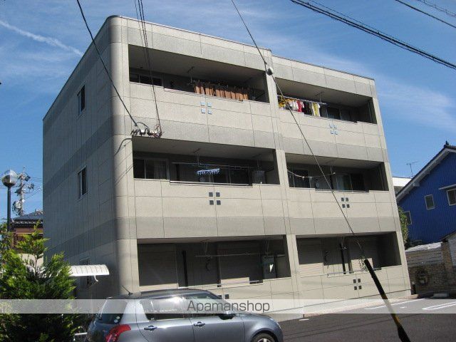 中央本線 勝川駅 徒歩19分 3階建 築17年の外観写真