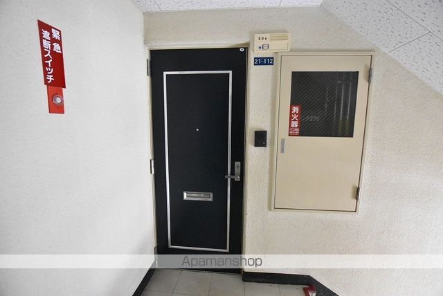 エイト長橋の玄関写真