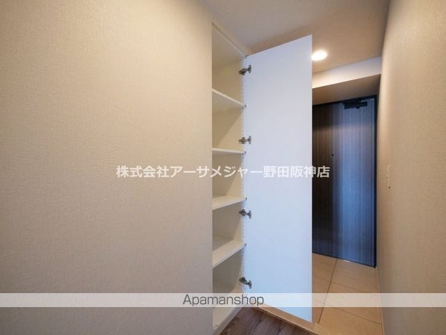 ザ・グランドグレイス大阪西九条の内装写真