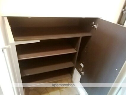 エポックシーマ[1R/29.25m2]の玄関