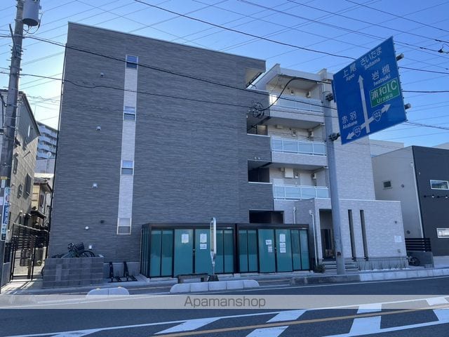 ハーベスト鳩ヶ谷駅前の外観写真