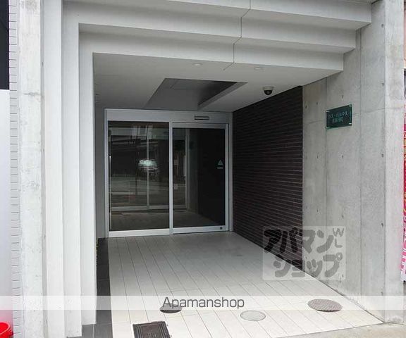 ラスパルマス京都円町の玄関写真