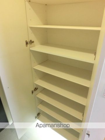 プライムアーバン堺筋本町の内装写真