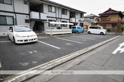 サンハイムスギモト[2DK/50.38m2]の駐車場