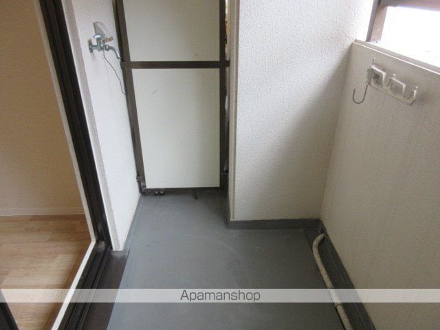 REPOS OHMIYAの内装写真