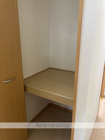 グランシャリオ Bの内装写真