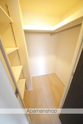 サットンアリビオ八王子[2LDK/54.86m2]の収納