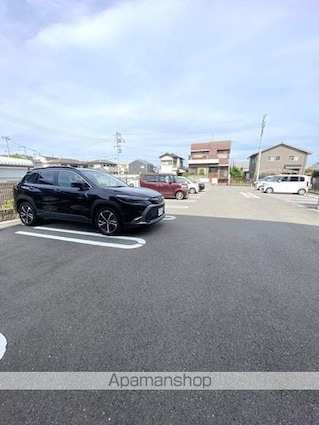 和歌山県和歌山市加納[2LDK/57.64m2]の駐車場