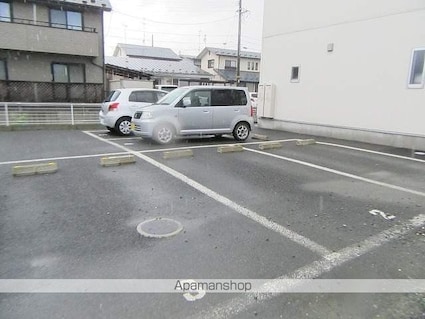 テアトルＣ棟[1R/26.42m2]の駐車場2