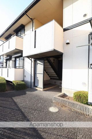 プリシアード IIの玄関写真