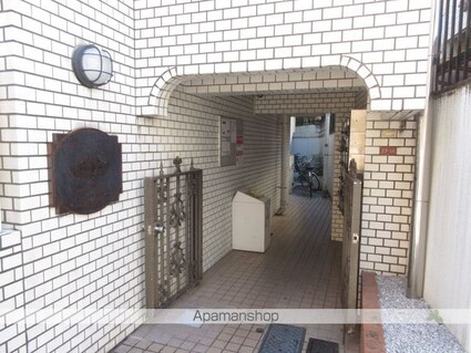 東京都杉並区高円寺南３丁目[1R/13.75m2]のエントランス1