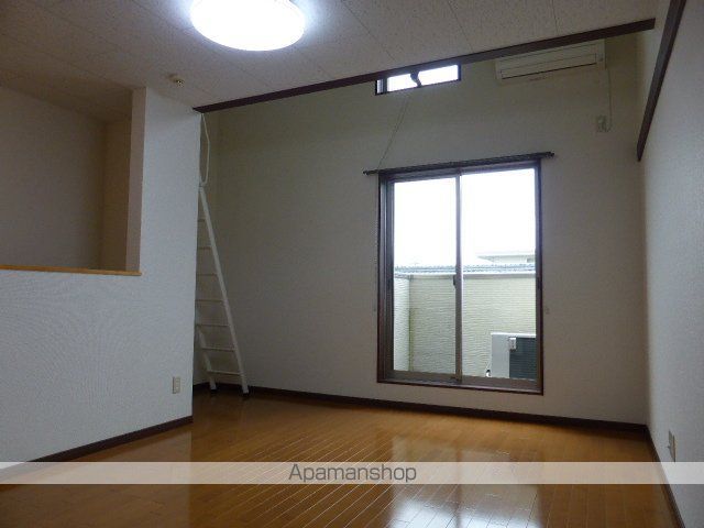 GLADSPACE茶屋松の内装写真