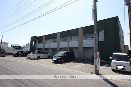 メープルタウンＢ棟[2DK/58.79m2]の駐車場