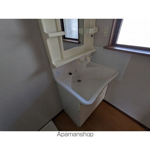 シャルム小白川Bの内装写真
