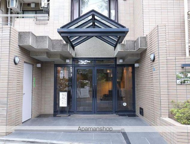 二の坂シティハウスの玄関写真