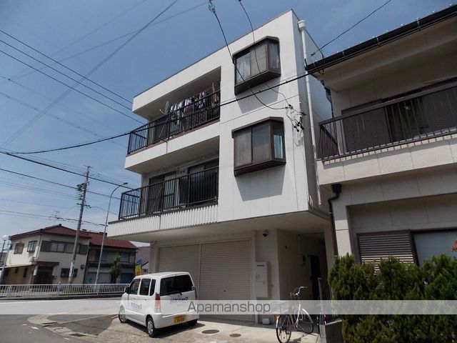 早川コーポの外観写真