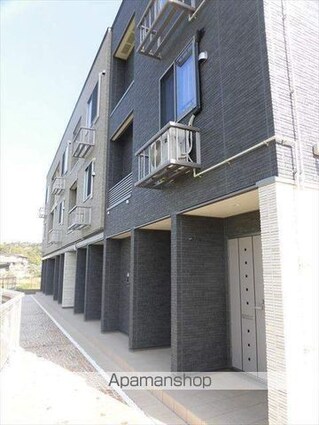 和歌山県和歌山市木ノ本[2LDK/52.05m2]のエントランス1
