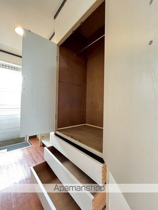 スカイコーポ平山[1R/18.63m2]の収納