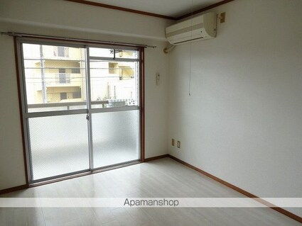 ドルフ高須[1DK/26.4m2]のリビング・居間