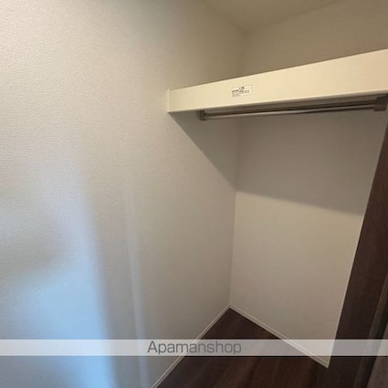 Ｌｙｓ　Ｇｒａｃｉｅｕｘ（リス　グラシュー）[2LDK/58.53m2]の収納