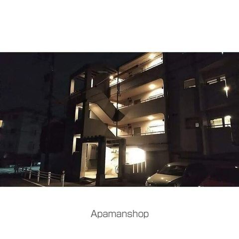 ライフ新緑の外観写真