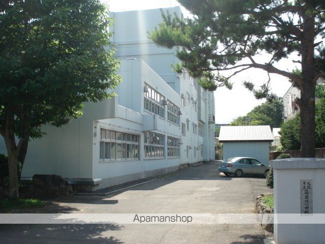 レフュージ川沿の周辺写真