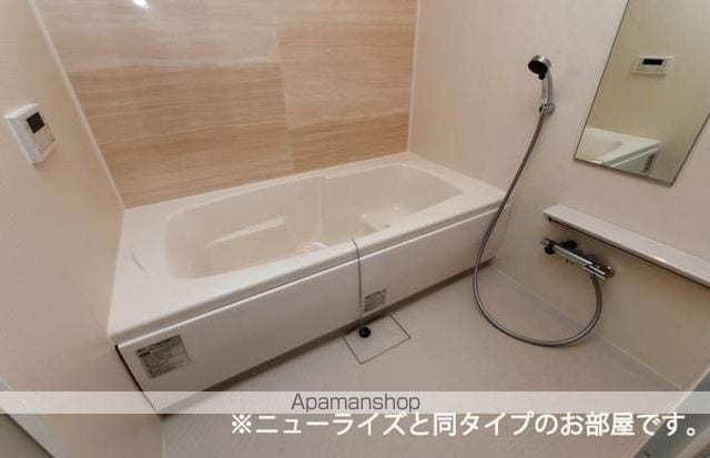 リヴァーサイド・フィオーレ IIIの内装写真