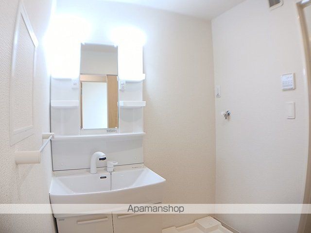 ストロベリーハウスIVの内装写真