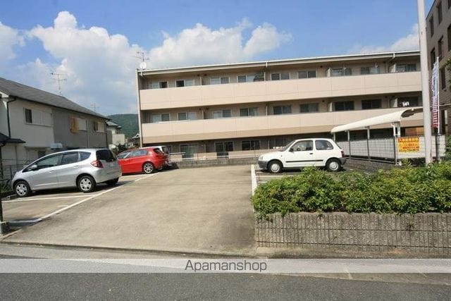 シャトレー多田の外観写真