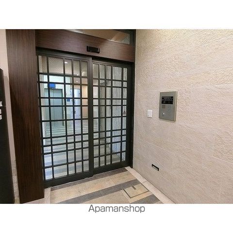 ジューム南船場の玄関写真