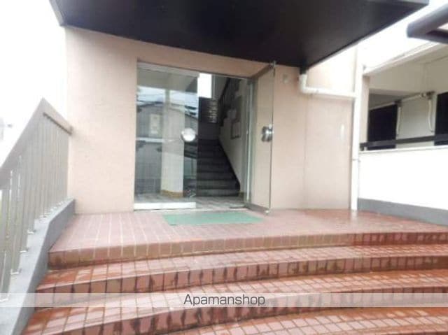 アソシエート前田の外観写真