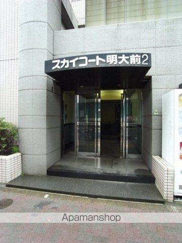 スカイコート明大前第2の玄関写真