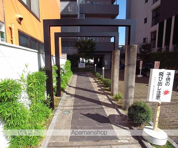 アドリーム宇治の玄関写真