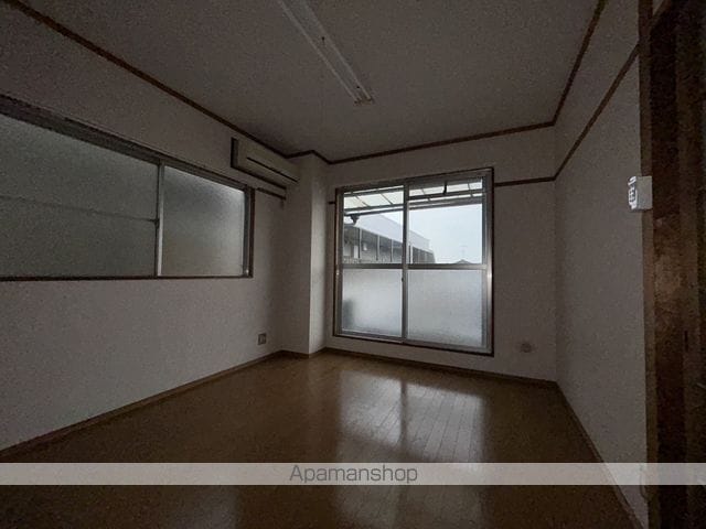 本町ビルの内装写真