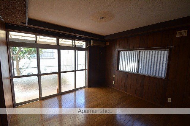 芸備線 安芸矢口駅 徒歩18分 2階建 築53年の内装写真